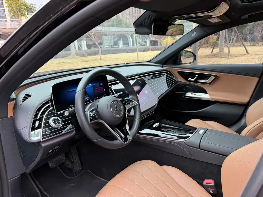 Mercedes-Benz E-Class 2024 из CN, фото 4