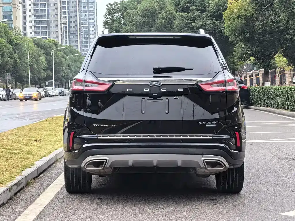 Ford Edge — фото 5