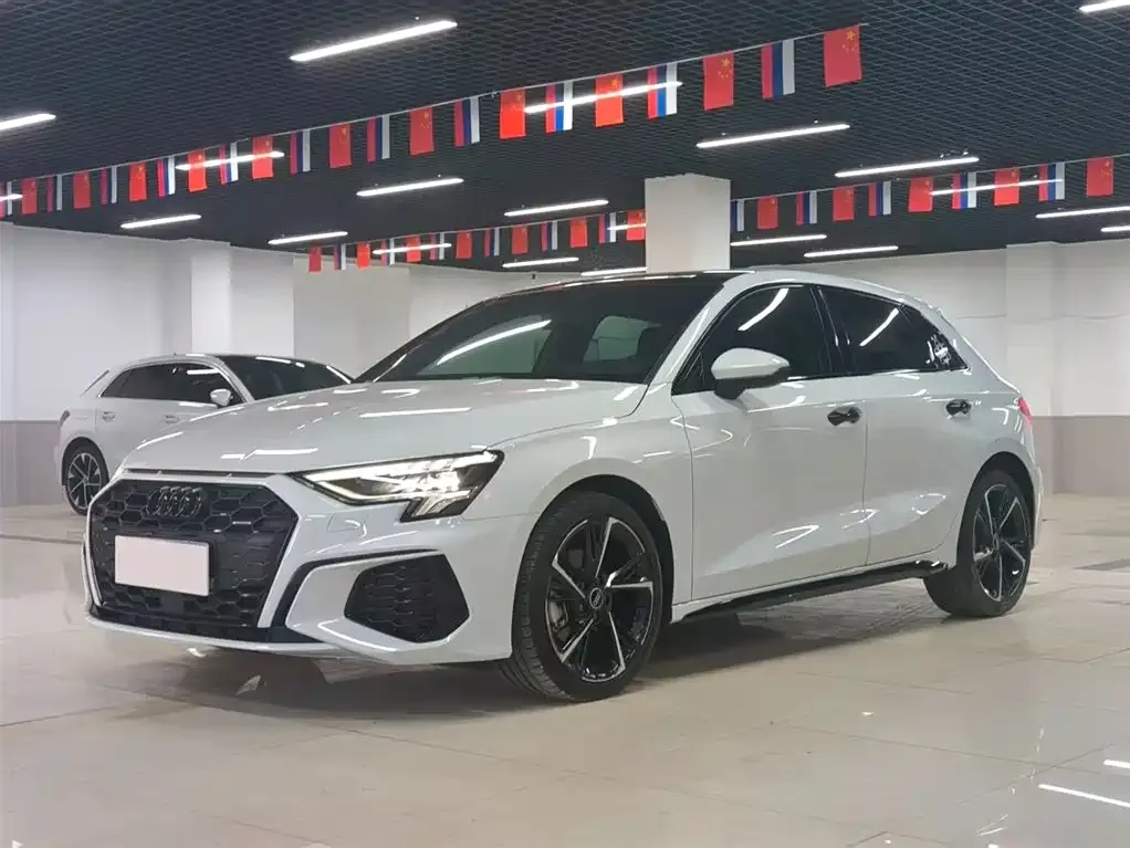 Audi A3 2022 из CN, фото 1