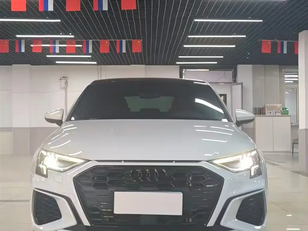 Audi A3 2022 из CN, фото 2