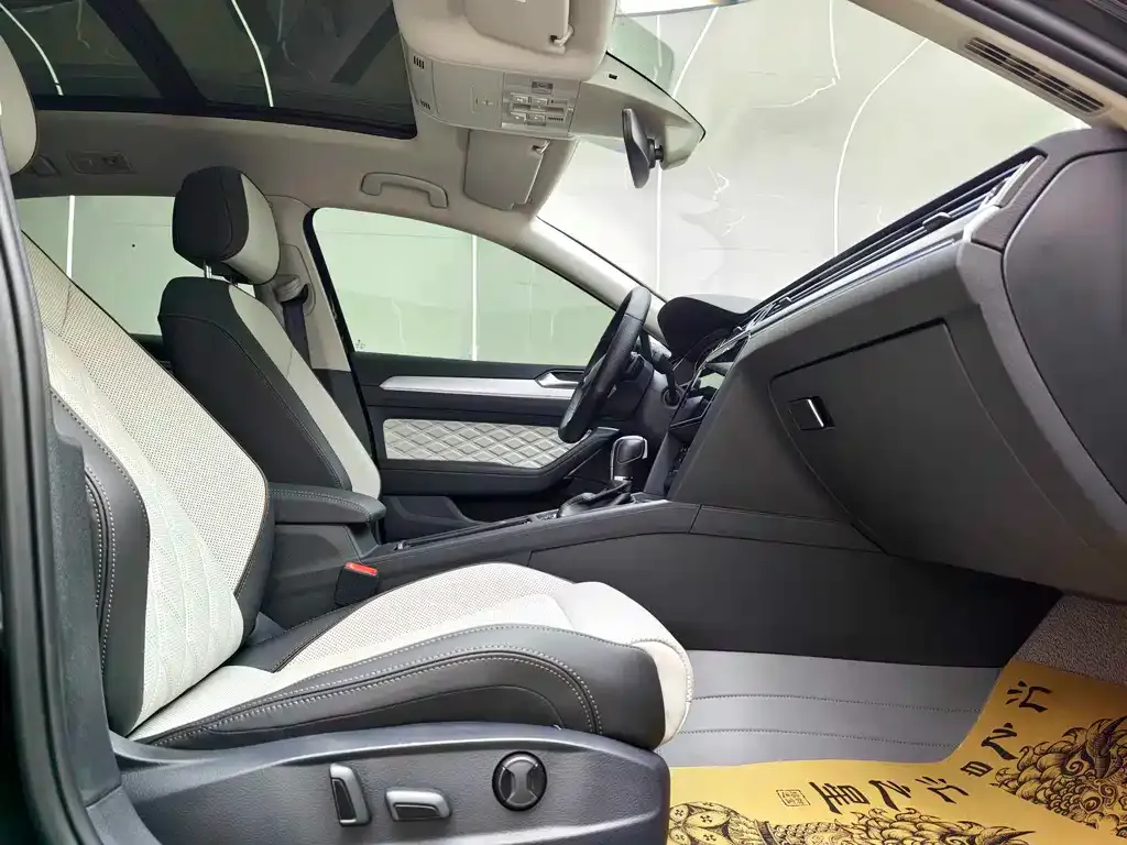 Volkswagen Magotan 2025 из CN, фото 10