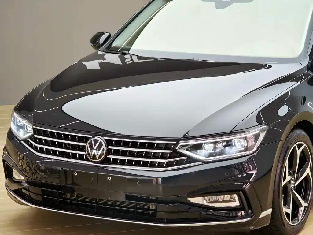 Volkswagen Magotan 2025 из CN, фото 6