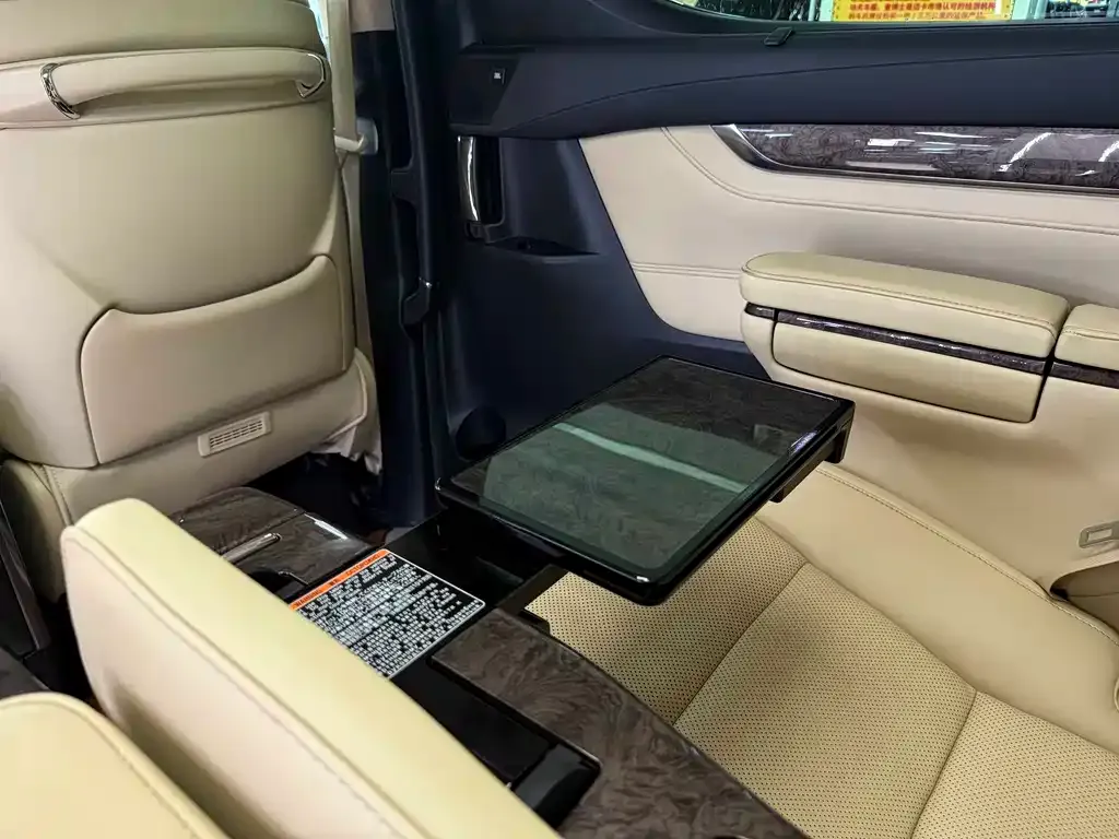 Toyota Alphard 2022 из CN, фото 8