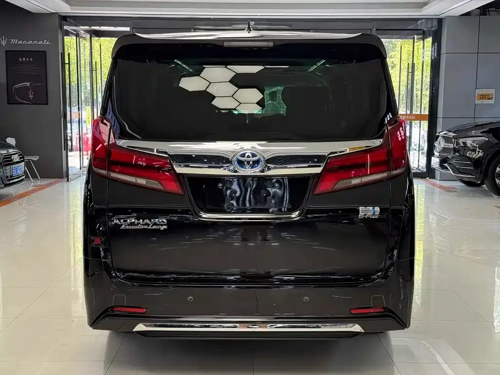 Toyota Alphard 2022 из CN, фото 6