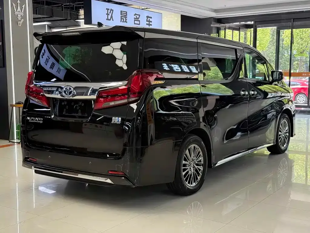 Toyota Alphard 2022 из CN, фото 5