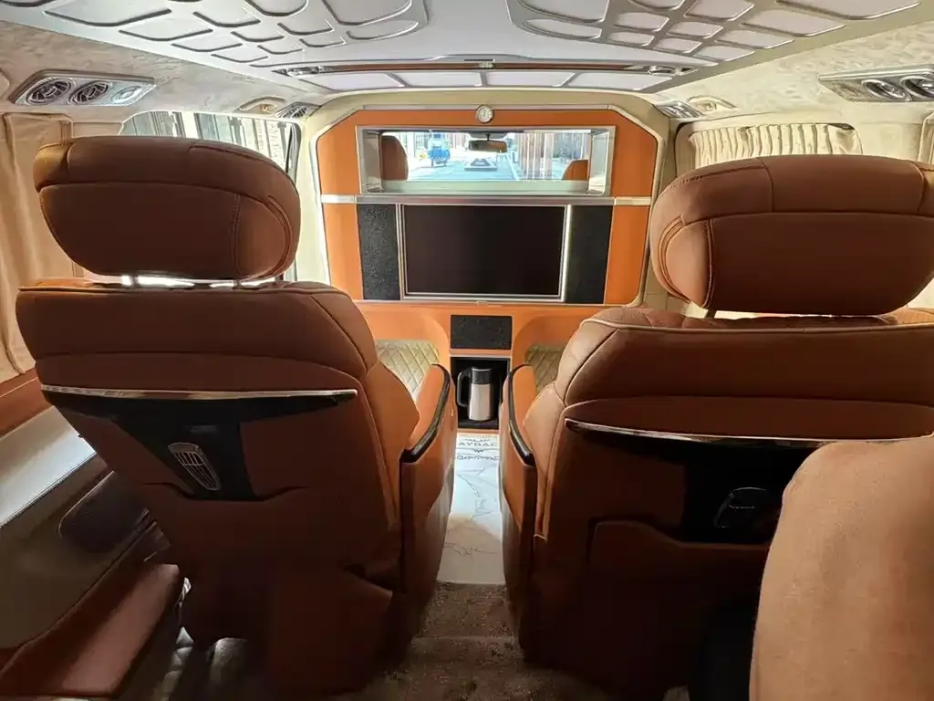 Mercedes-Benz Vito 2023 из CN, фото 7