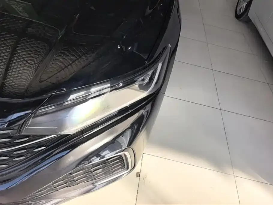Volkswagen Passat — фото 5