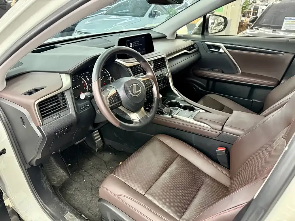 Lexus RX — фото 9