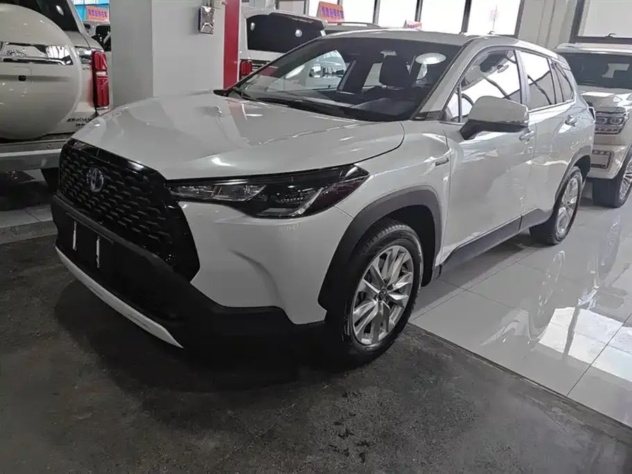 Toyota Corolla Cross 2024 из CN, фото 1