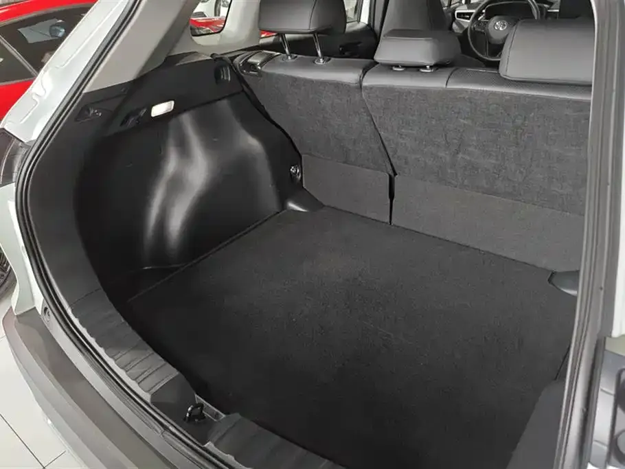 Toyota Corolla Cross 2024 из CN, фото 7