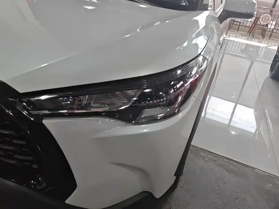 Toyota Corolla Cross 2024 из CN, фото 4