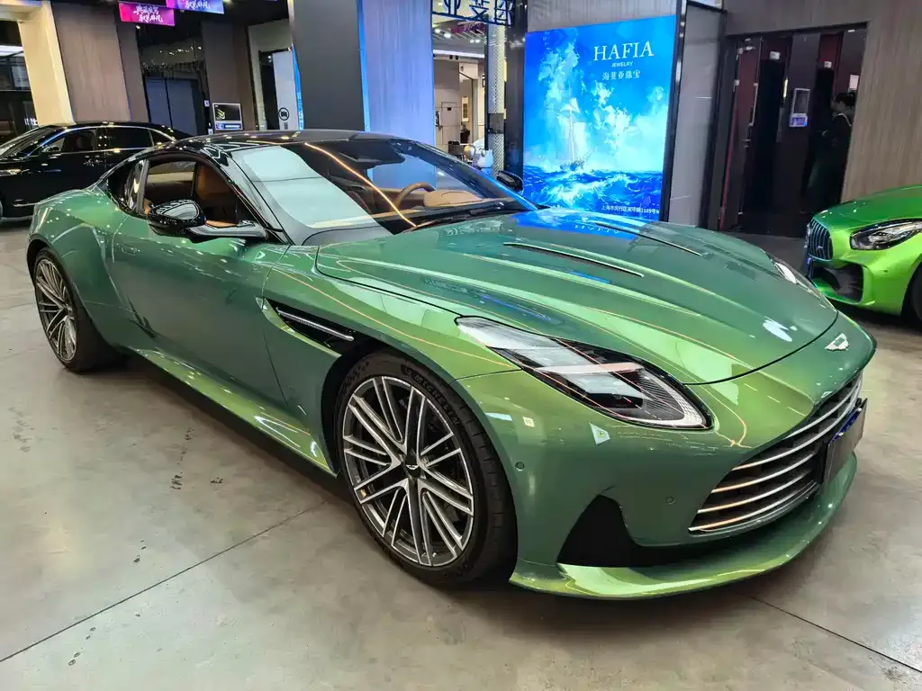Aston Martin DB12 2024 из CN, фото 6
