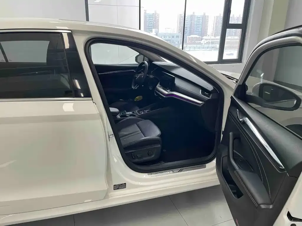 Skoda Octavia — фото 9