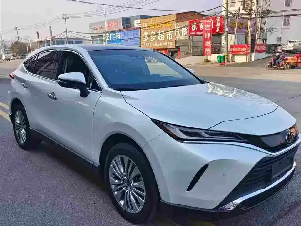 Toyota Harrier — фото 4