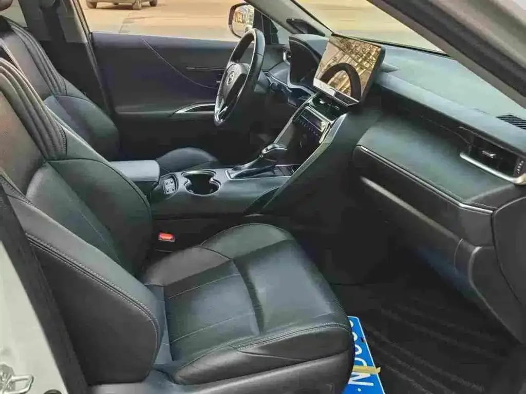 Toyota Harrier — фото 9
