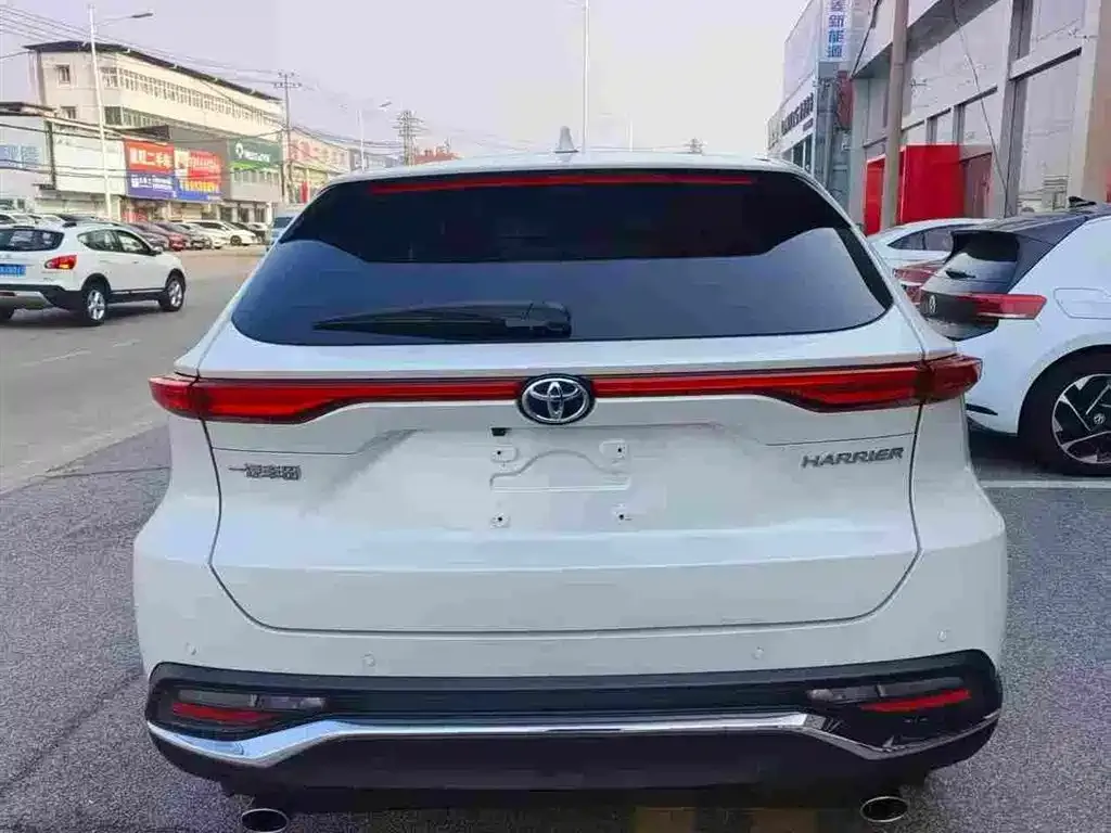 Toyota Harrier — фото 7