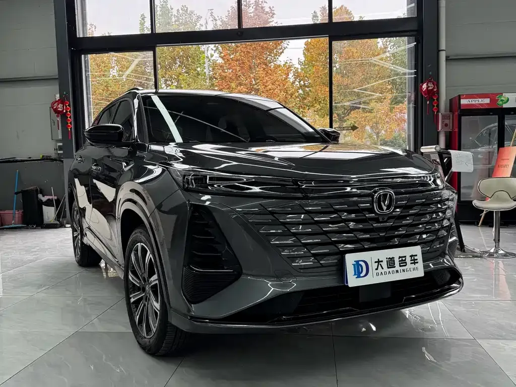 Changan CS75PLUS — фото 3