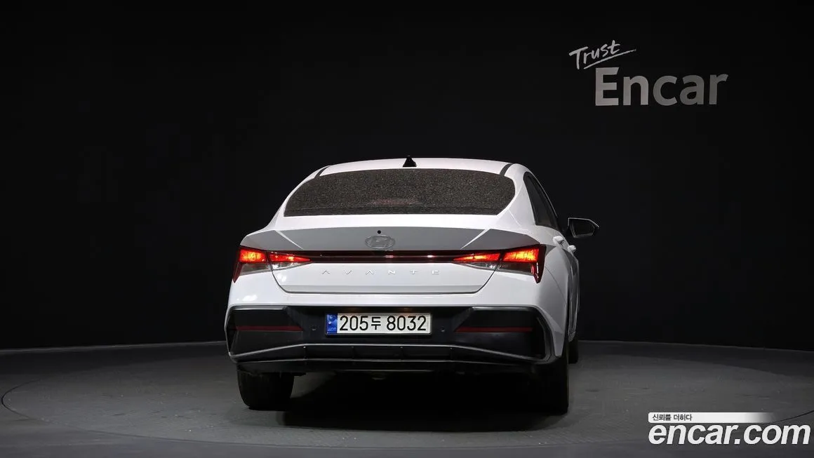 Hyundai AVANTE — фото 3