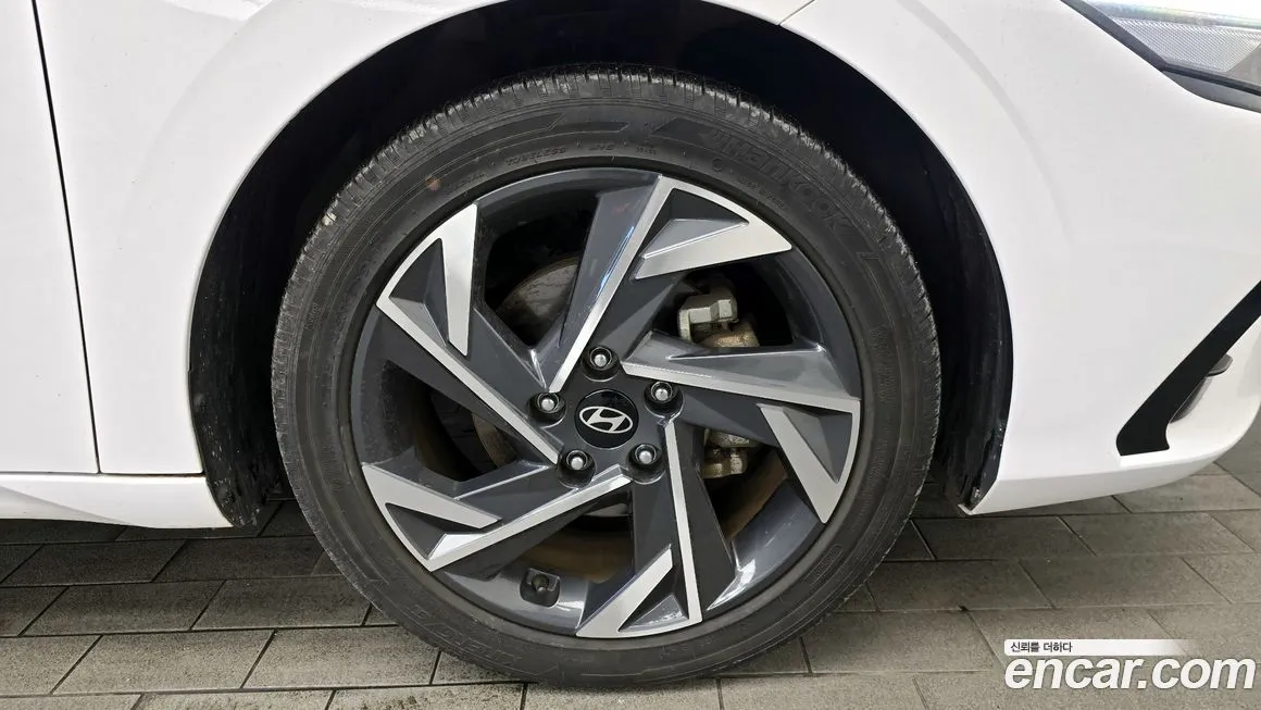 Hyundai AVANTE — фото 6