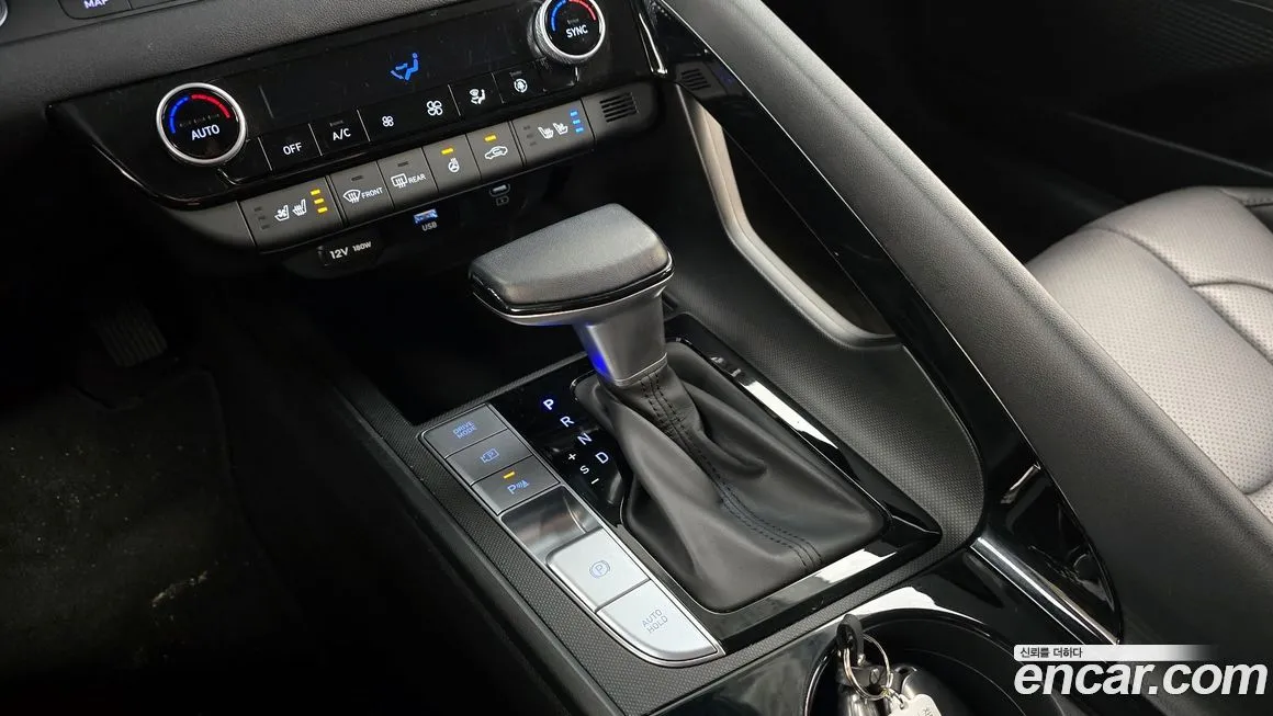 Hyundai AVANTE — фото 8