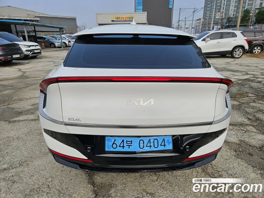 Kia EV6 — фото 5