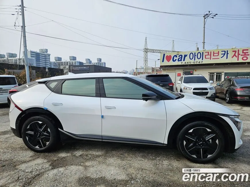 Kia EV6 — фото 6