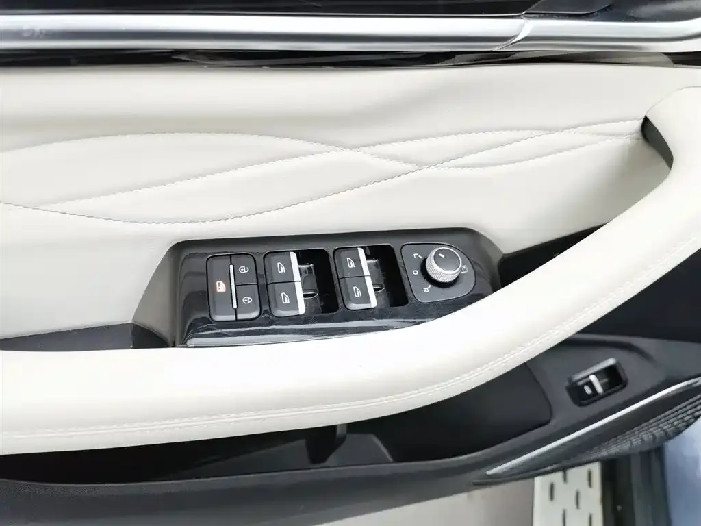 Geely Xingyue L 2022 из CN, фото 6