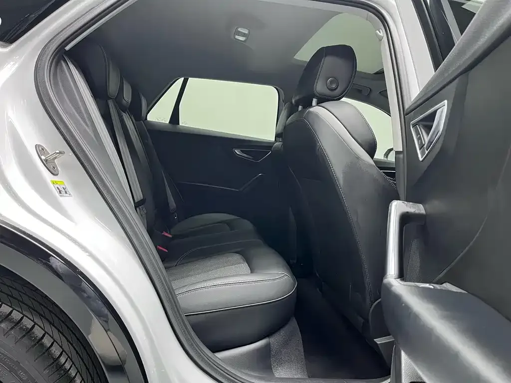 Audi Q2L 2021 из CN, фото 7