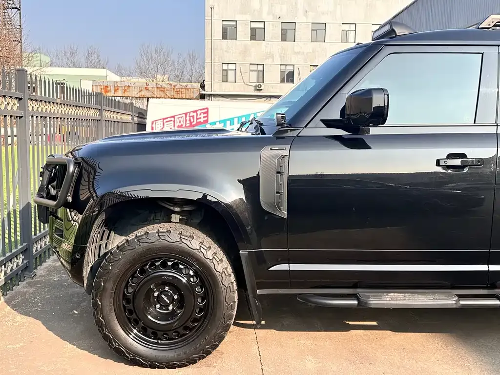 Land Rover Defender — фото 10