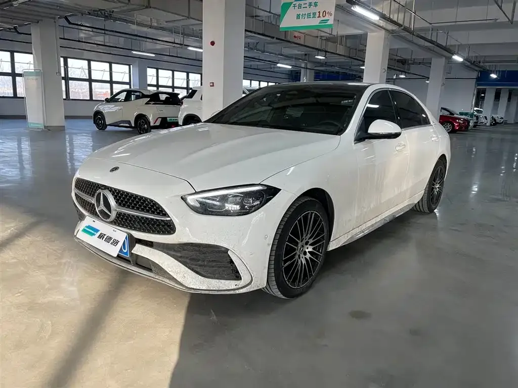 Mercedes-Benz C-Class — фото 1