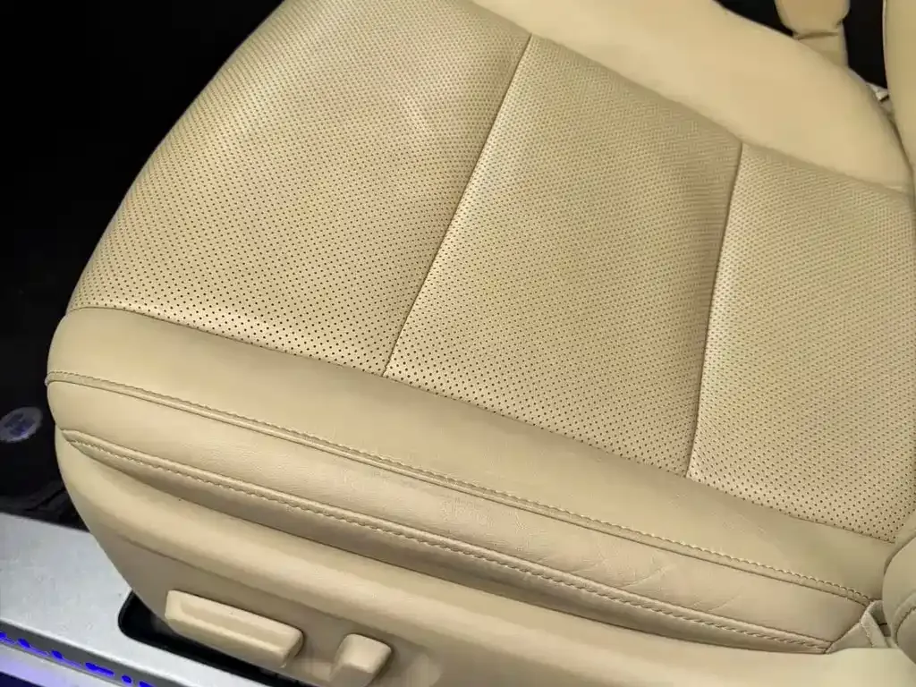 Toyota Vellfire — фото 8