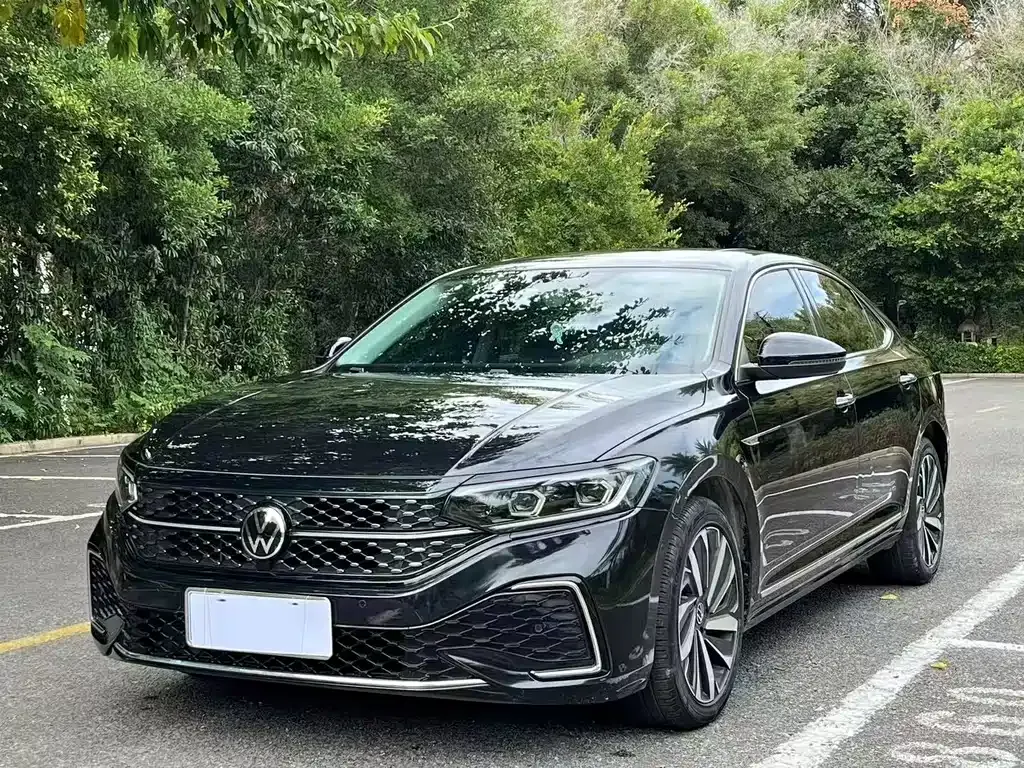 Volkswagen Passat 2022 из CN, фото 1