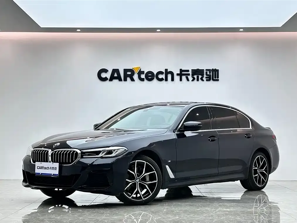 BMW 5 Series — фото 1