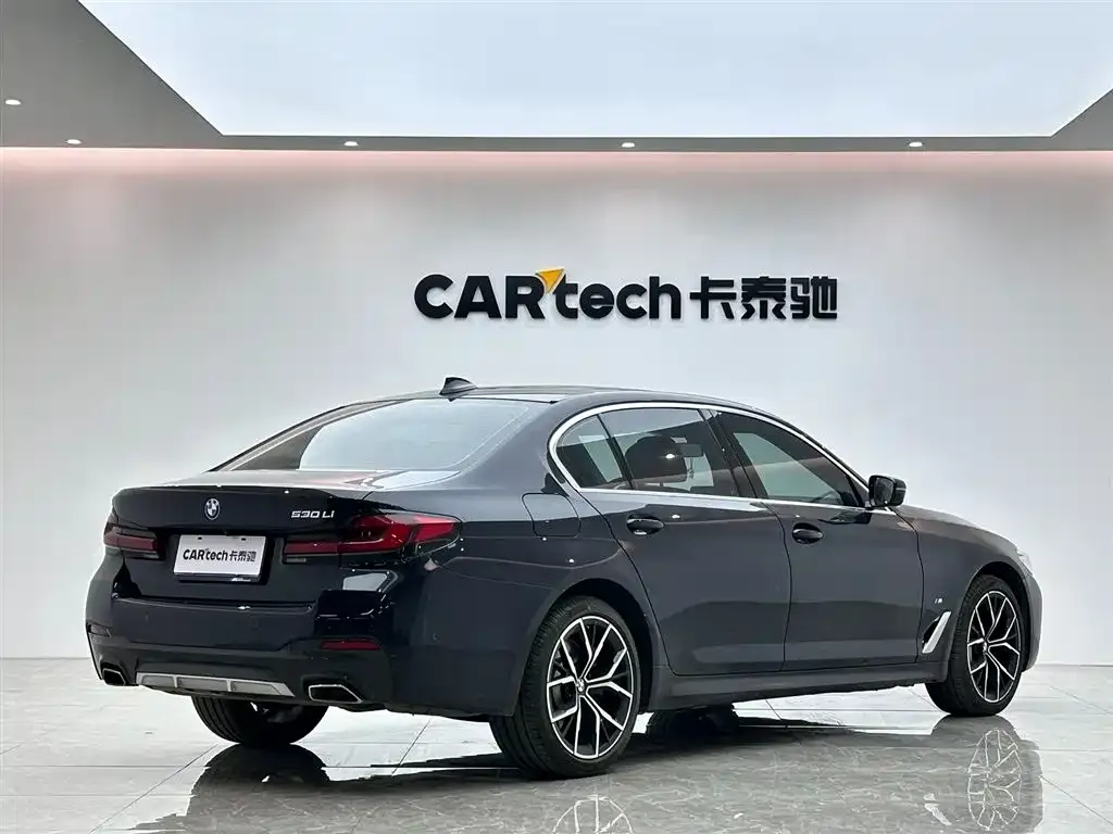 BMW 5 Series — фото 3
