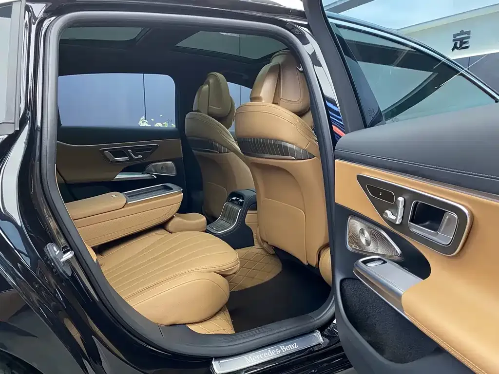 Mercedes-Benz E-Class 2025 из CN, фото 3