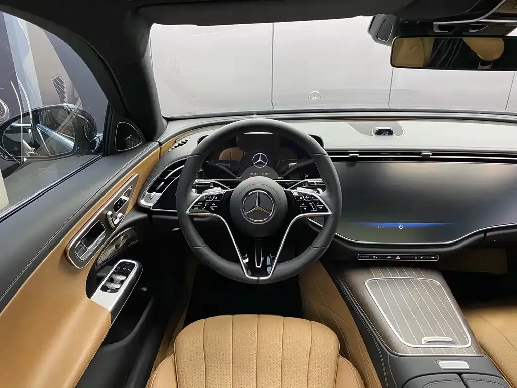 Mercedes-Benz E-Class 2025 из CN, фото 2