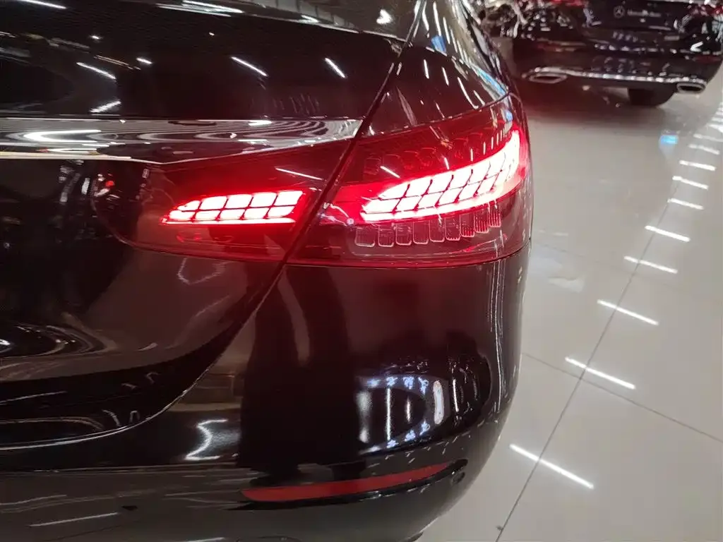 Mercedes-Benz E-Class 2022 из CN, фото 5