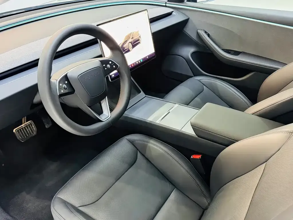 Tesla Model 3 — фото 7