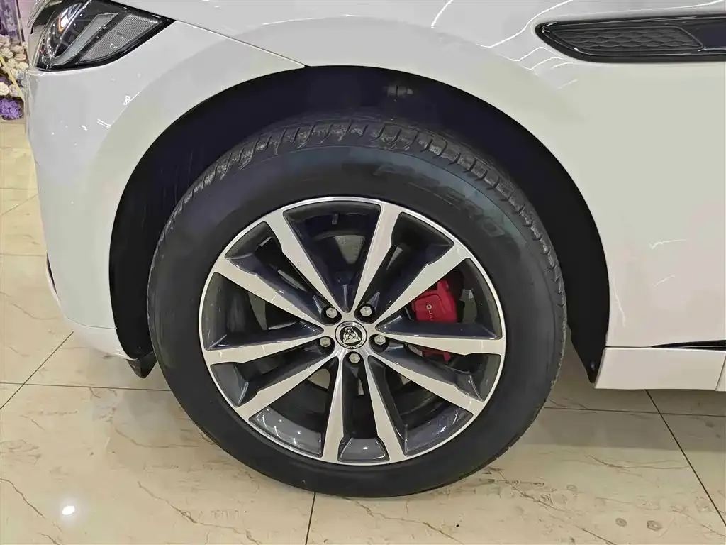 Jaguar F-PACE 2024 из CN, фото 7