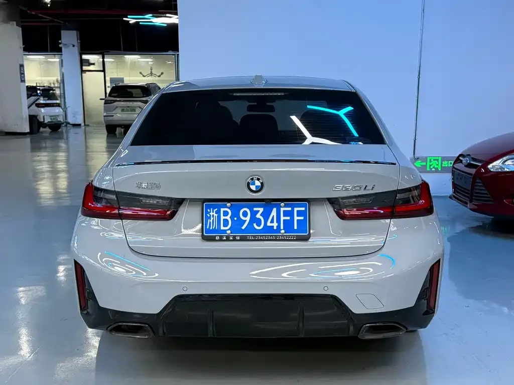 BMW 3 Series 2024 из CN, фото 8