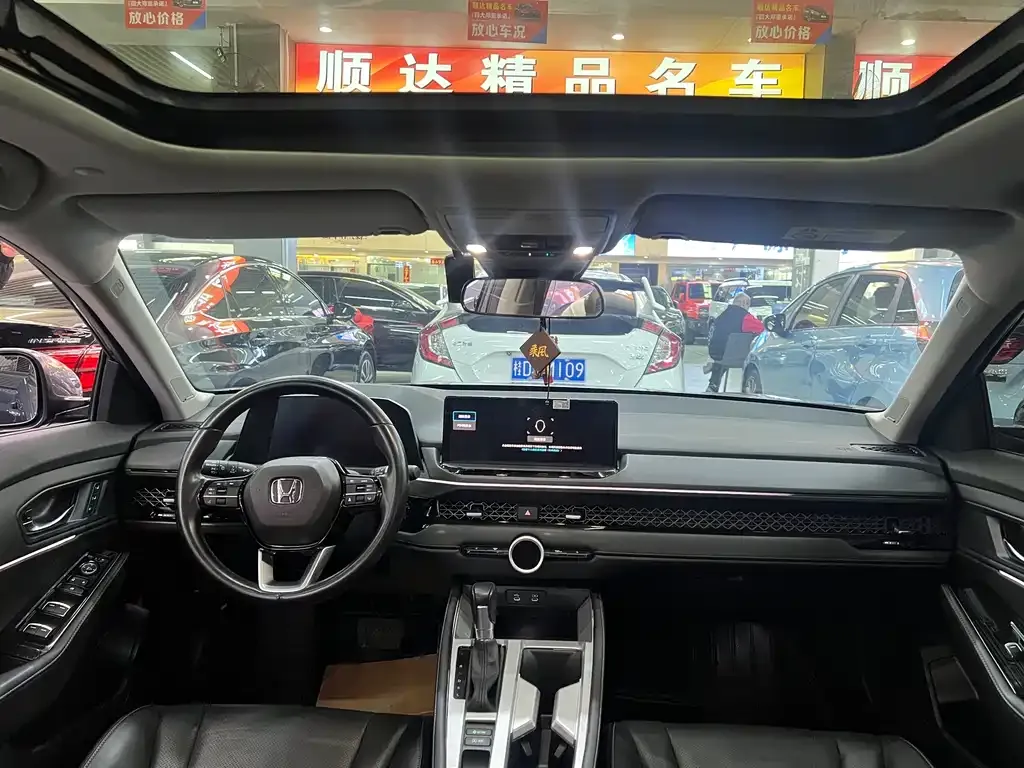 Honda Accord — фото 6