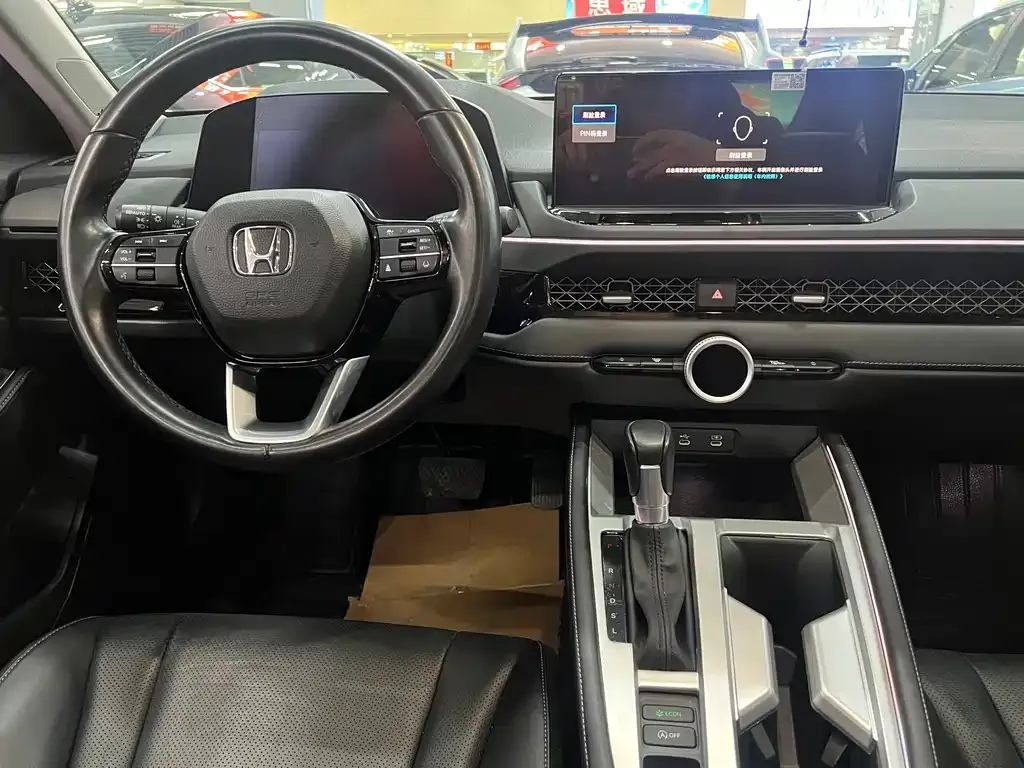 Honda Accord — фото 7