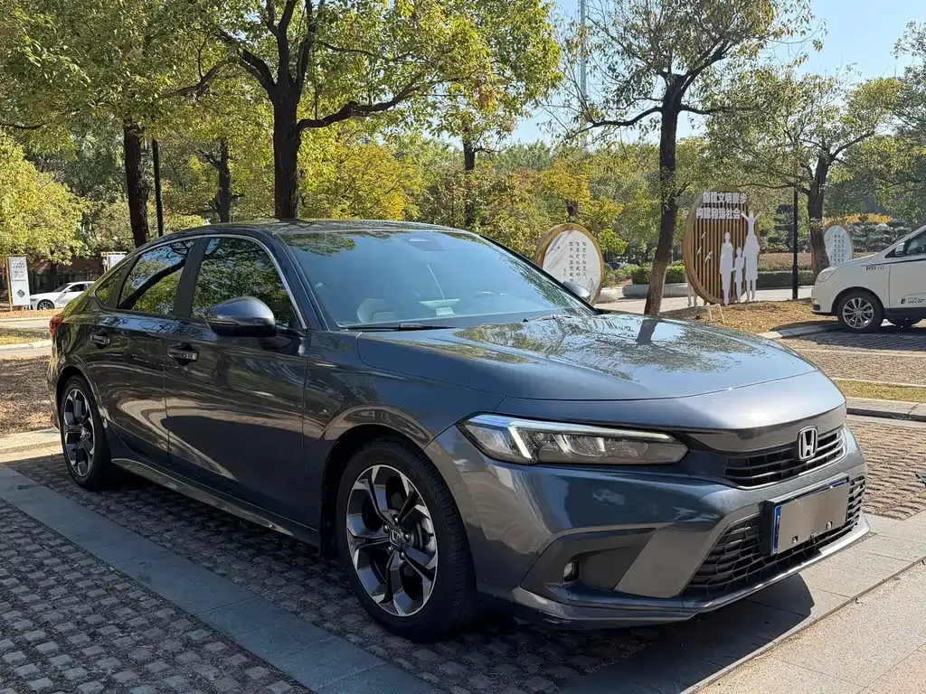 Honda Civic — фото 8