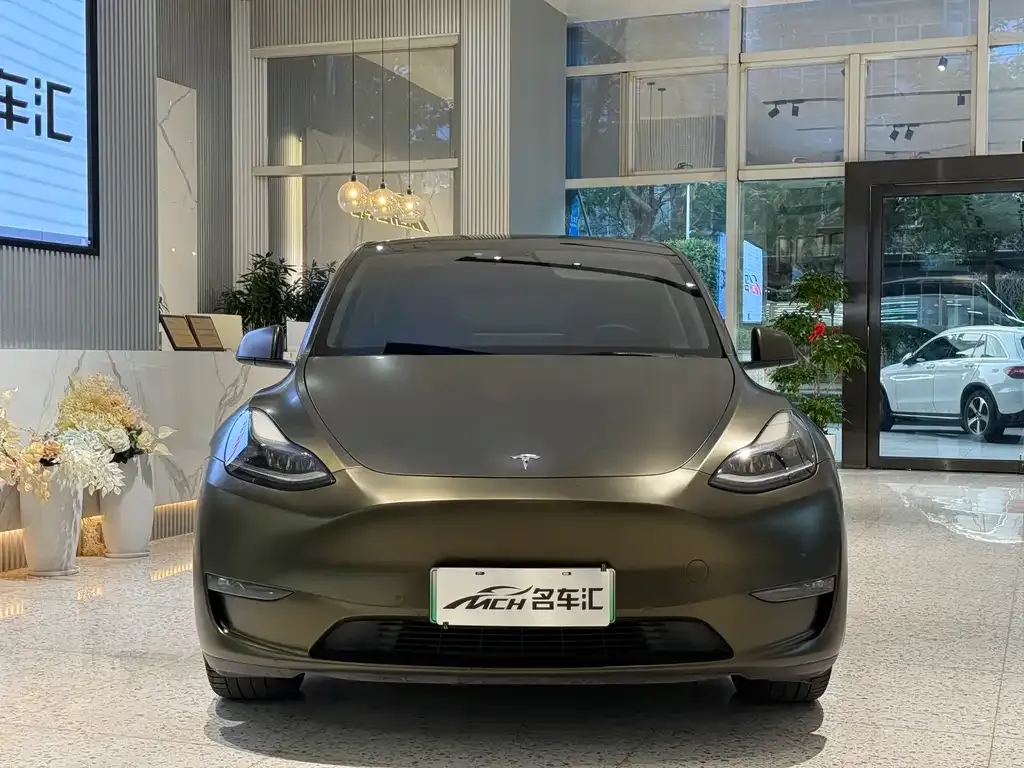 Tesla Model Y — фото 5