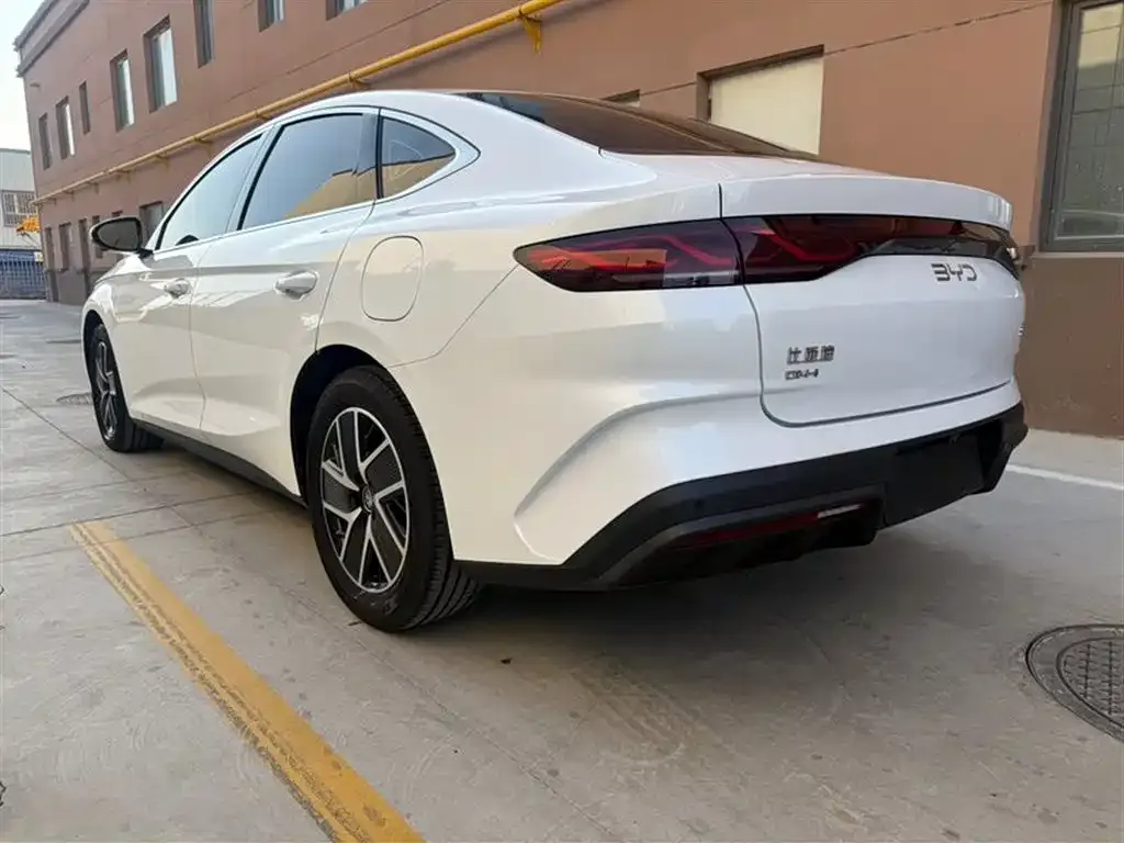 BYD Qin L — фото 7