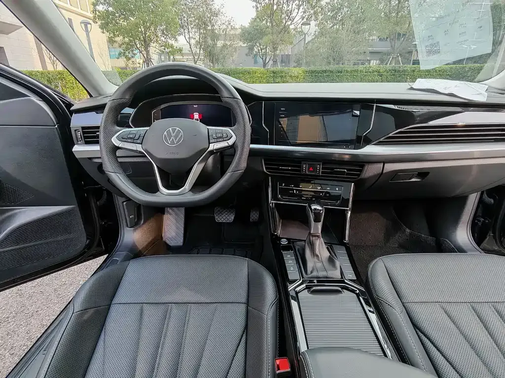 Volkswagen Passat — фото 4