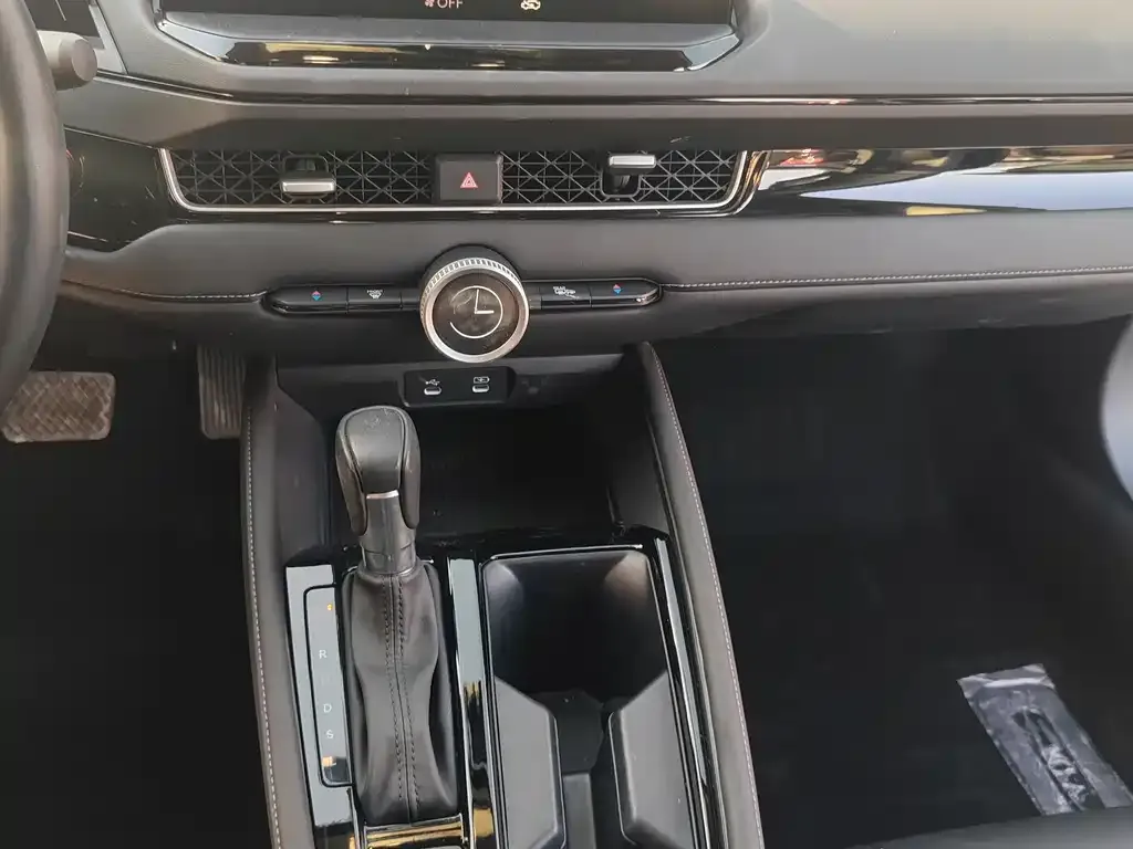 Honda Inspire 2025 из CN, фото 8