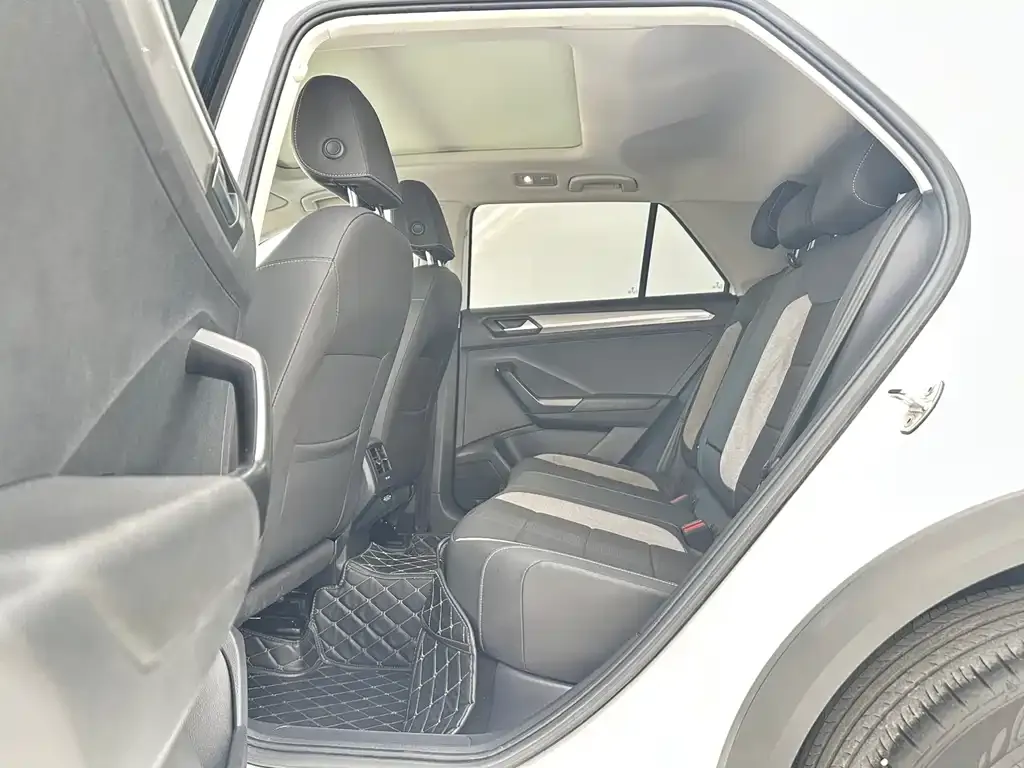 Volkswagen T-Roc 2022 из CN, фото 5