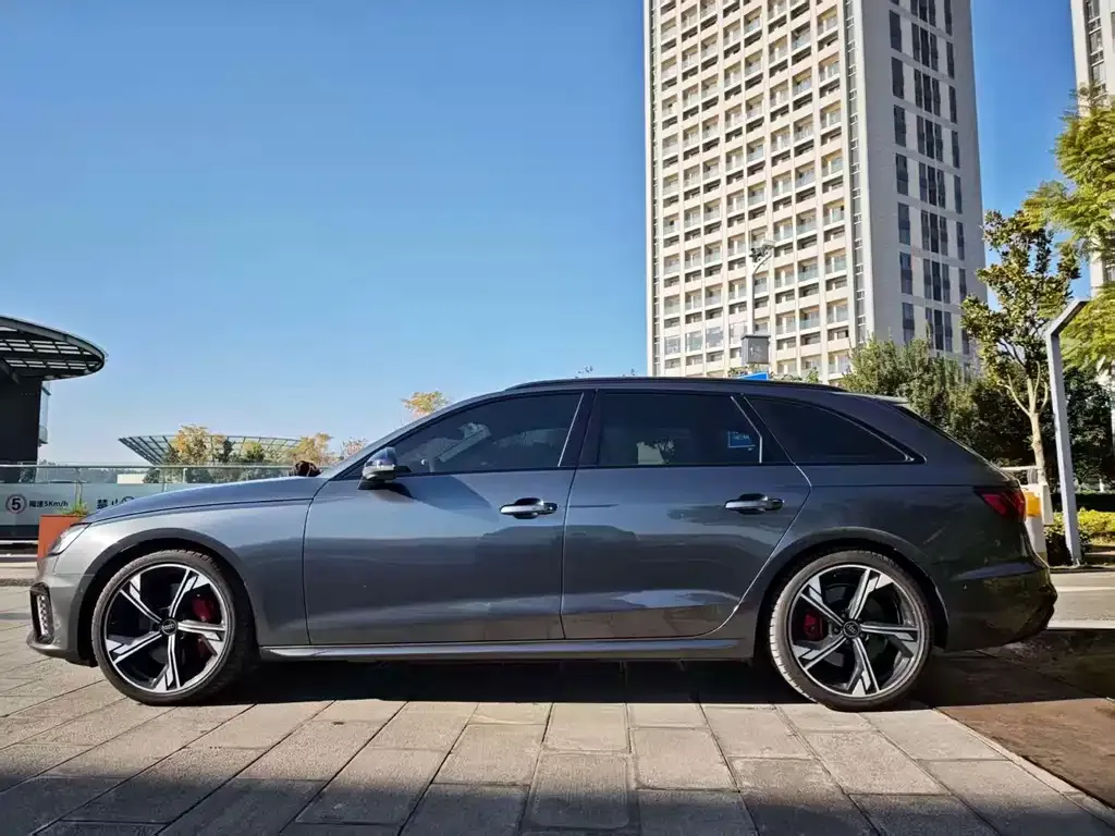 Audi S4 — фото 2
