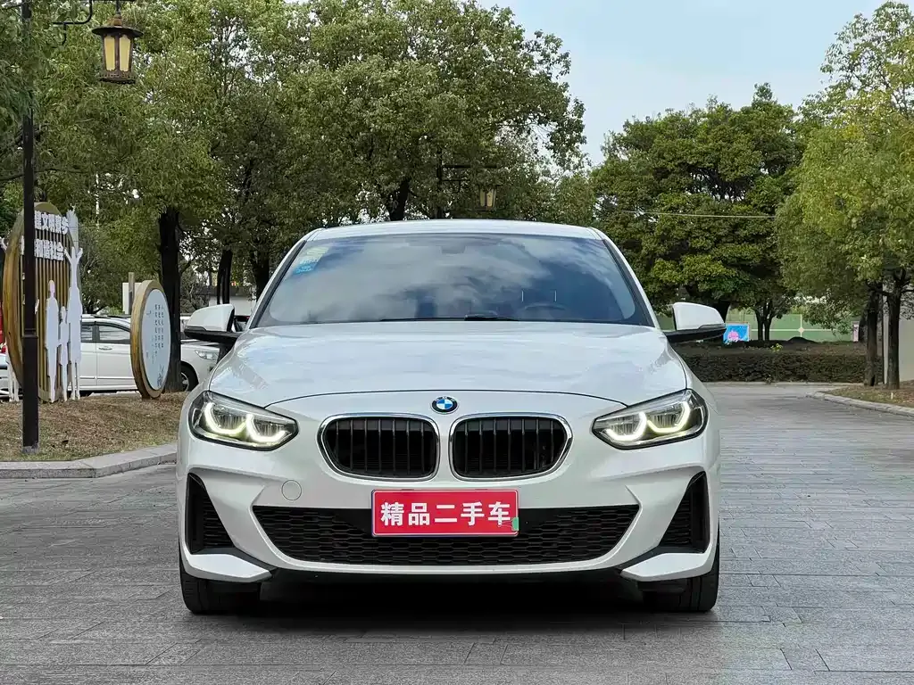 BMW 1 Series 2021 из CN, фото 4